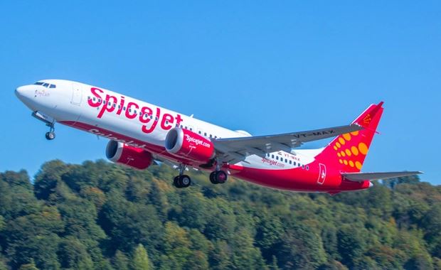 SpiceJet Republic Day Sale : Domestic flights with airfares starting at ₹1126. book ticket instantly