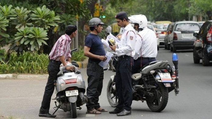 New Traffic Rules: Despite putting on all paper and front belt, If this work is not done then 1000 challan will be deducted