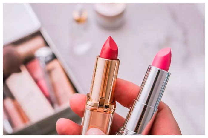 Flipkart Big Offer : Buy 12 Lipsticks In Just ₹377 From Lakmé To Big Discounts On These Brands