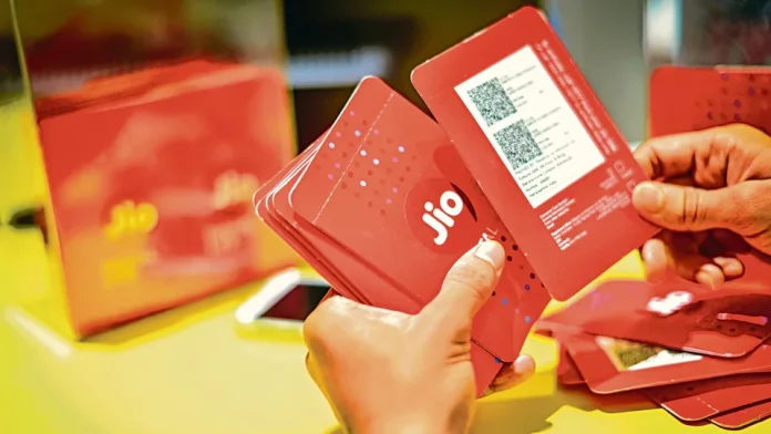 Jio Unlimited Data Offer: This recharge plan is offering free data and calling for years, See plan details here Jio Unlimited Data Offer: This recharge plan is offering free data and calling for years, See plan details here
