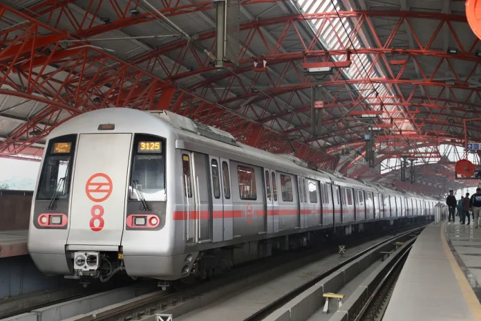 Delhi Metro's new guidelines for New Year 2023: DMRC notified time! Ban on exit from Rajiv Chowk metro station today