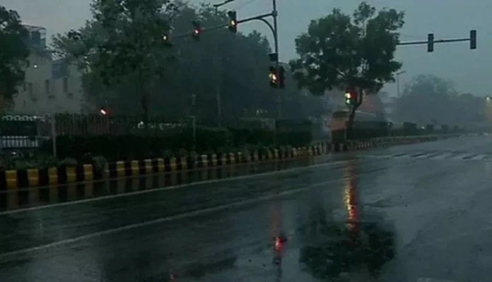 IMD Alert: 72-hour alert of heavy rain in 13 states, cold wave in 03 states, know details