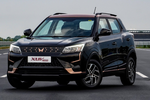 Mahindra XUV400 EV SUV bookings open for Rs 21,000, Check details inside