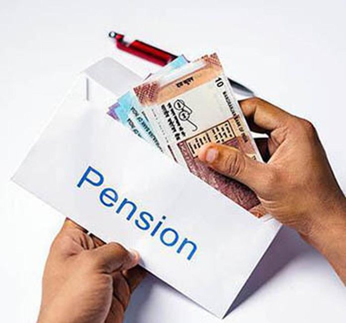 Pensioners Pension Increase: Good news for pensioners! Increase in pension, this amount will increase in the account from April