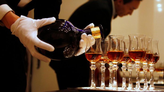 T.N. introduces special licence for serving liquor in marriage halls, stadiums and house functions