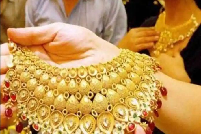 Gold Price Today: Big news for customers, gold has become so cheap...Know