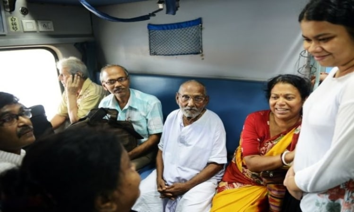 Indian Railways has issued an order regarding the lower berth, Now the lower seat will be reserved for these passengers.