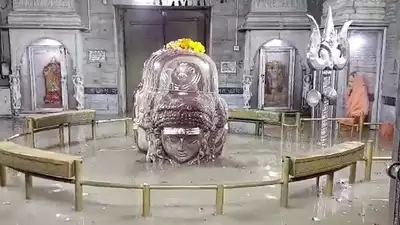 Madhya Pradesh : Viral video shows Pashupatinath Temple submerged after heavy rains