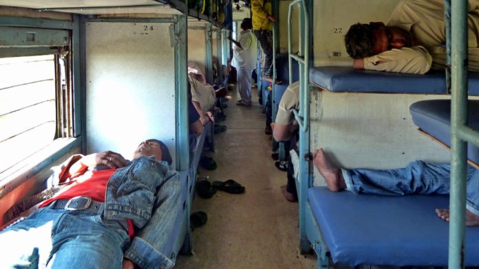 Train Night Traveling Rules: Big news! The rule of sleeping at night in the train has changed, check the new guideline
