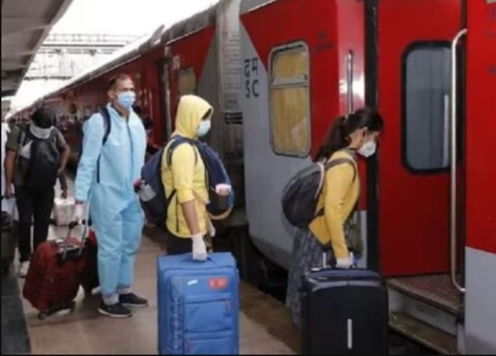 Indian Railways Baggage Rules: Now you cannot carry luggage more than this limit while traveling in Railways, know the guidelines of Railways.