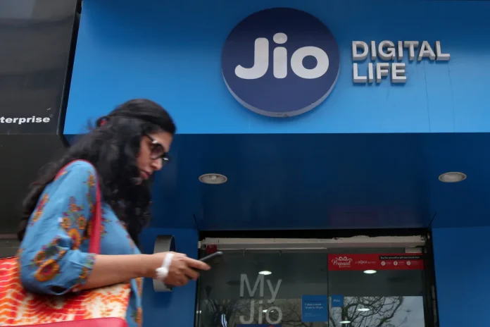 Jio Recharge Plan : You are getting many benefits on this 84 day Jio recharge plan, you should also know