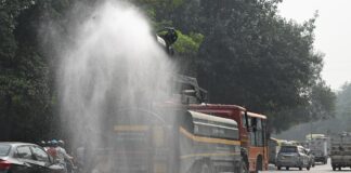 GRAP III Is OUT: Delhi’s 50% WFH Mandate GONE. CAQM Lifts Restrictions—But Keep the Masks On.