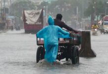 Stuck & Soaking: Ditwah Remnant Still Pounding Chennai; Orange Alert Stays for Tonight