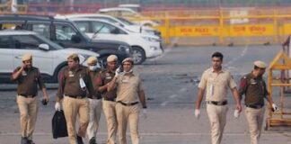 BOMB THREATS: Ramjas & Deshbandhu Colleges Evacuated; Sweeps Turn Up Nothing (So Far)