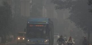 Smog Forces 40 Delhi Flight Cancellations; AQI Hits 454