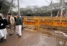 Delhi Demolition Clash: 5 Cops Injured Near Turkman Gate Mosque