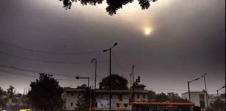 Delhi Weather Yellow Alert: Thunderstorms and Rain Predicted