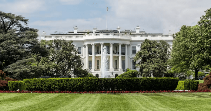 GUNMAN DEAD AFTER OPENING FIRE AT WHITE HOUSE CHECKPOINT