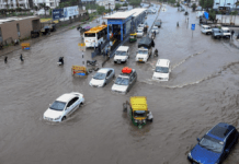 Pre-Monsoon Rain Lashes Gujarat: Severe Waterlogging & Power Outages in Vadodara; IMD Issues Heavy Rainfall Alert for Key Pockets